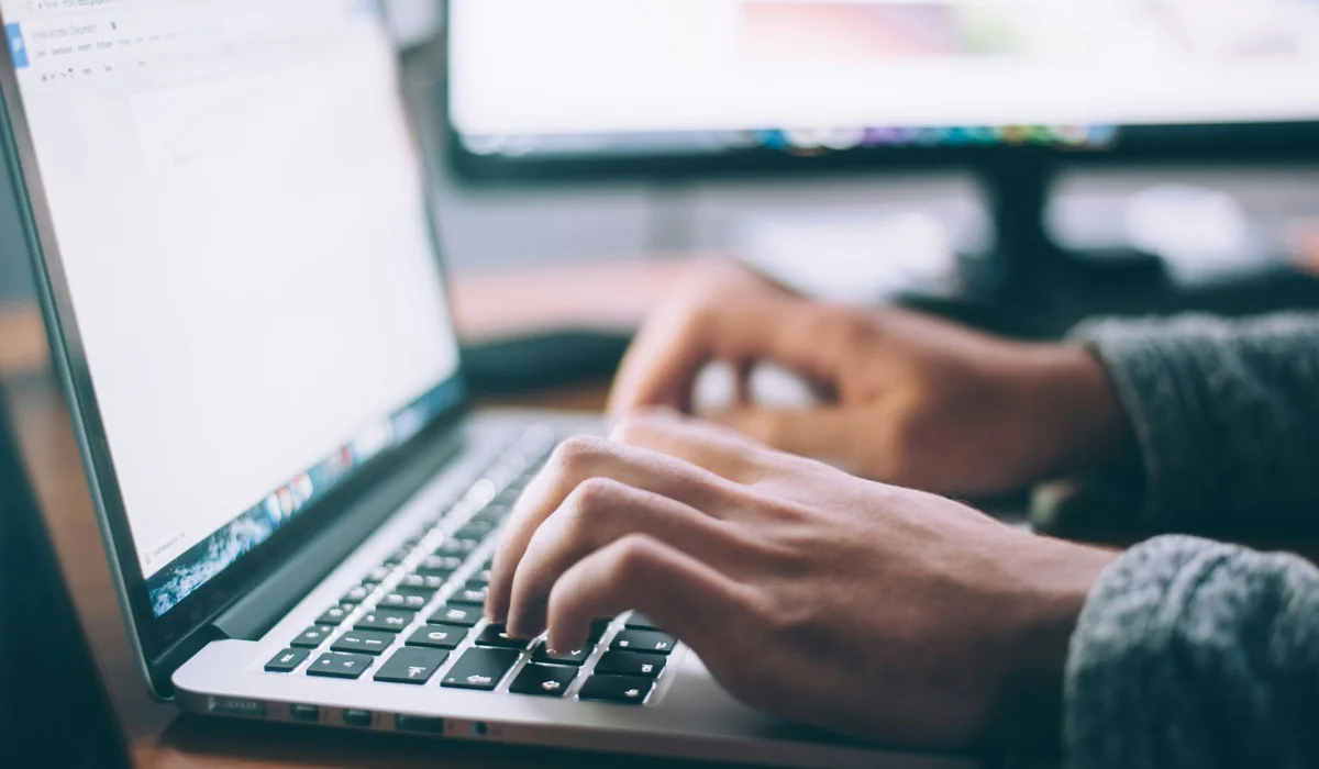 Ambiente de atendimento online e presencial